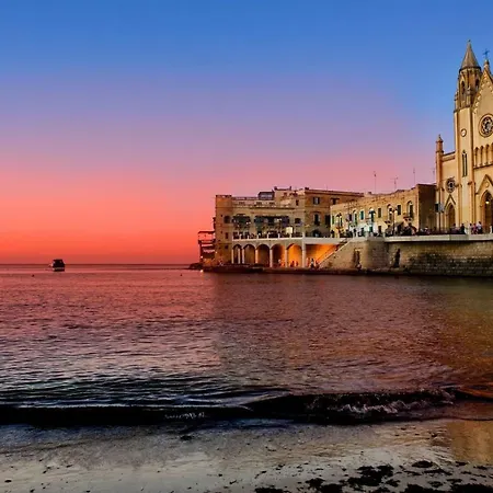 Modern 20 Meters From The Promenade Apartment